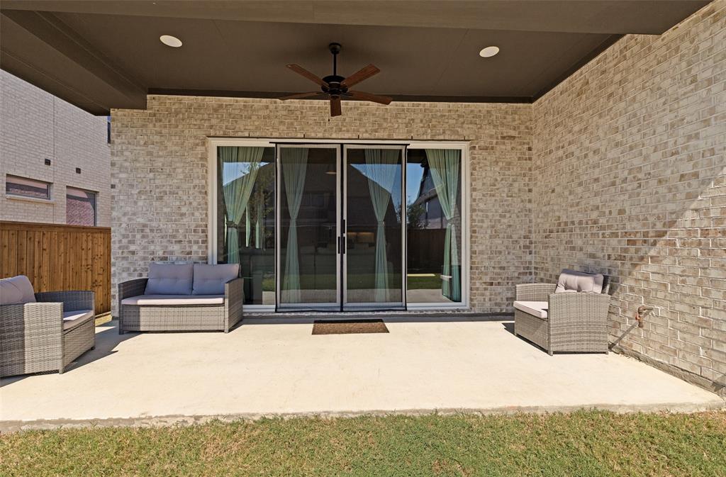 9282 Spindletree Drive, Frisco, TX 75035