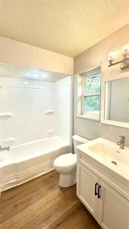 12226 Brisbane Avenue, Farmers Branch, TX 75234