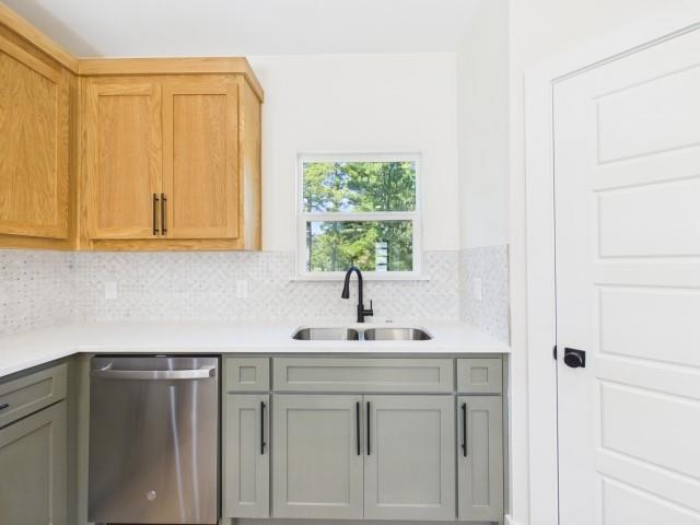 1204 Phoenix Drive, Athens, TX 75751