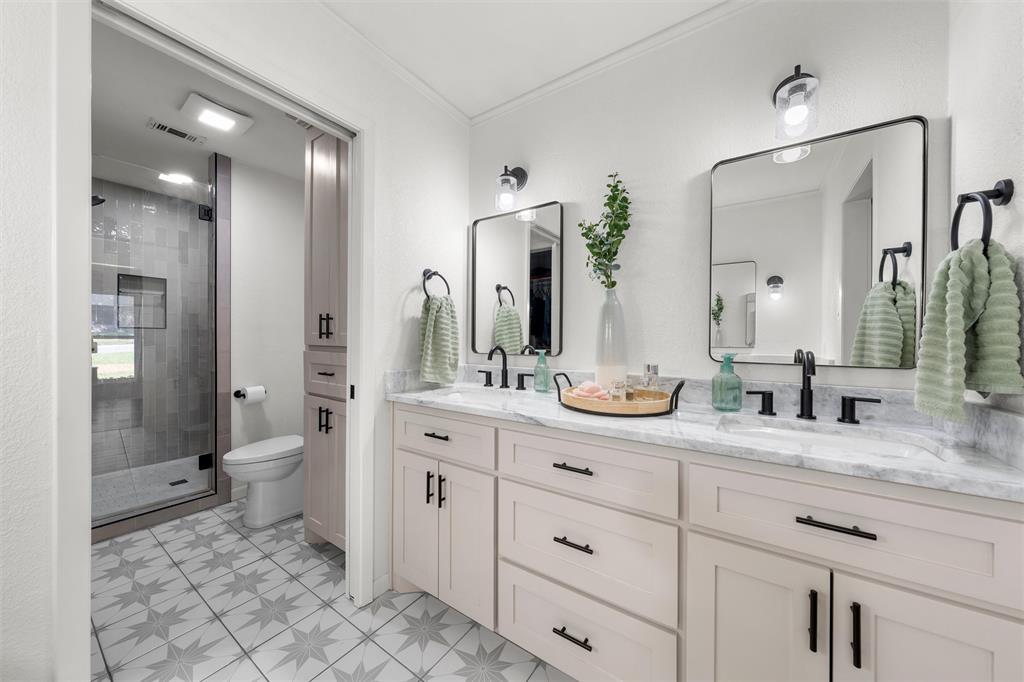 4324 Green Point Drive, Waco, TX 76710