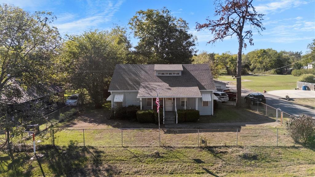 702 Patterson Street, Campbell, TX 75422