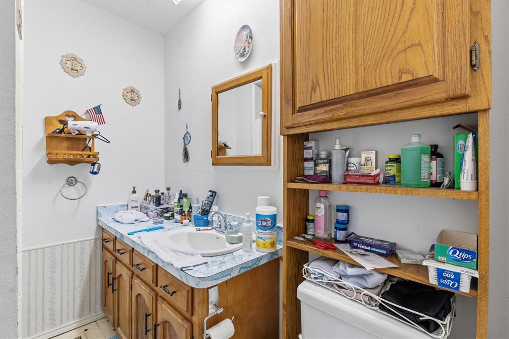 702 Patterson Street, Campbell, TX 75422