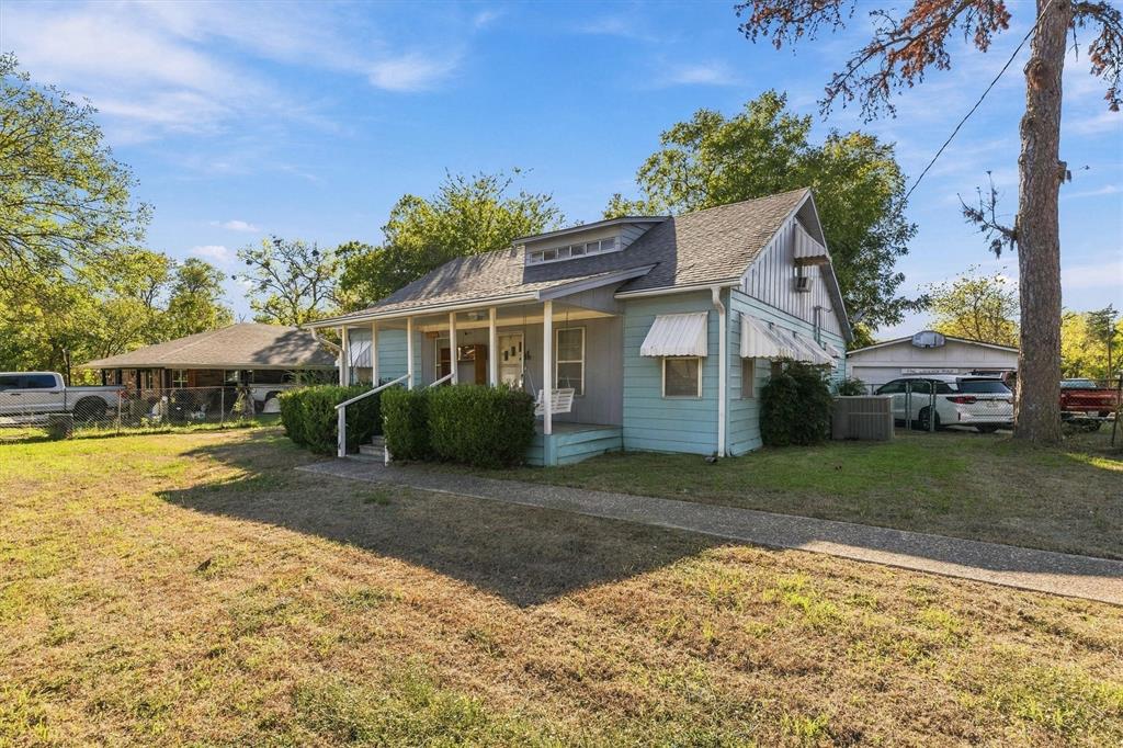 702 Patterson Street, Campbell, TX 75422
