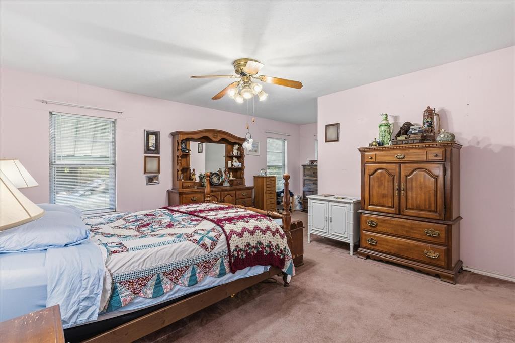 702 Patterson Street, Campbell, TX 75422