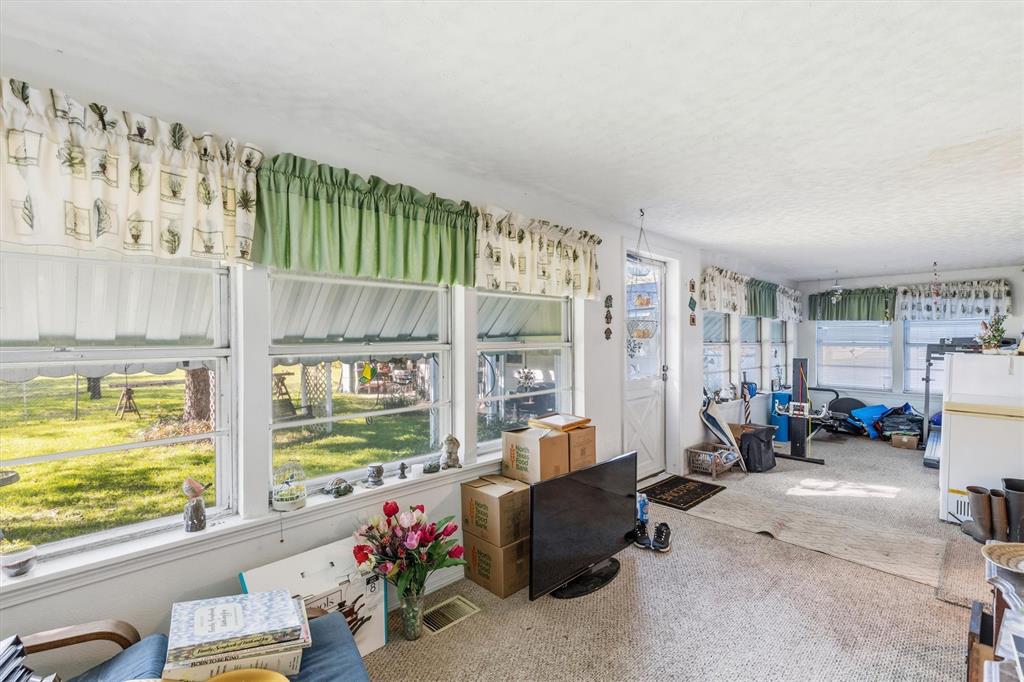 702 Patterson Street, Campbell, TX 75422