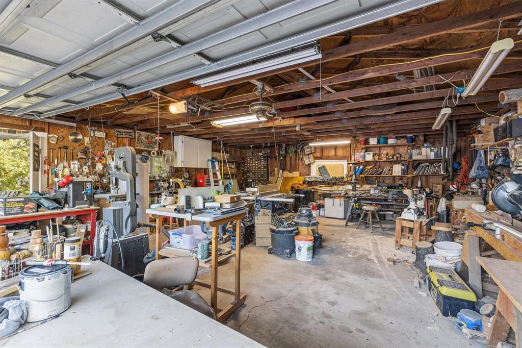 702 Patterson Street, Campbell, TX 75422