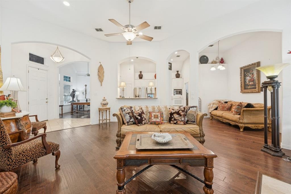 3025 Westminster Drive, Farmers Branch, TX 75234