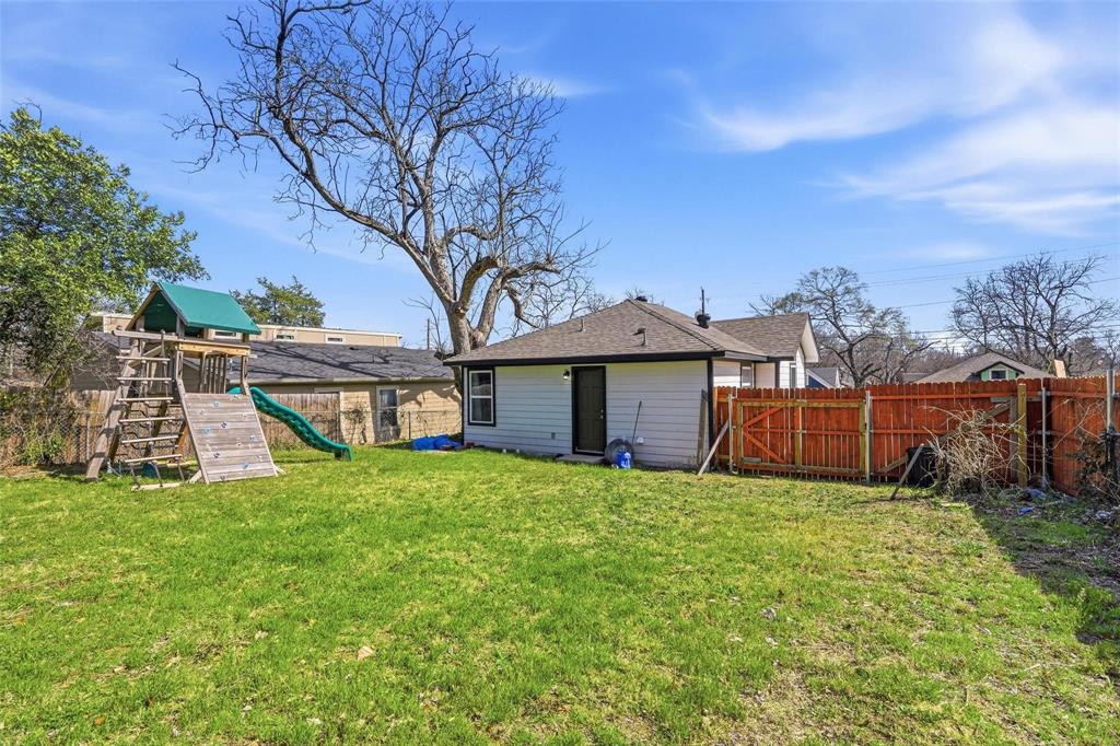 2637 Pine Street, Dallas, TX 75215