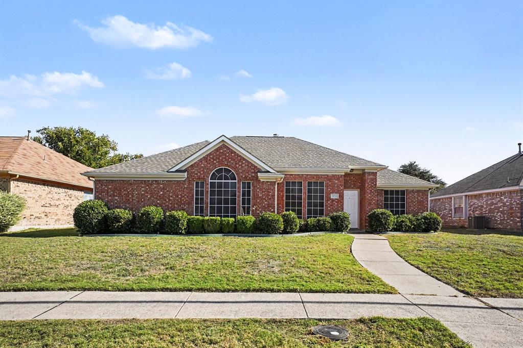 2604 Creek Crossing Road, Mesquite, TX 75181