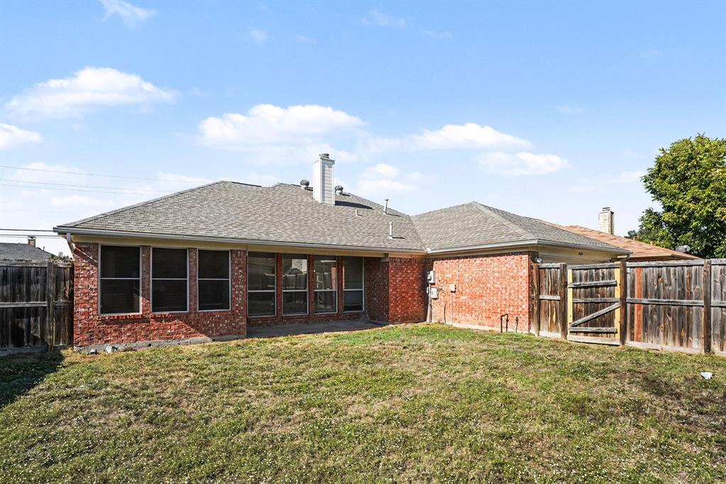 2604 Creek Crossing Road, Mesquite, TX 75181