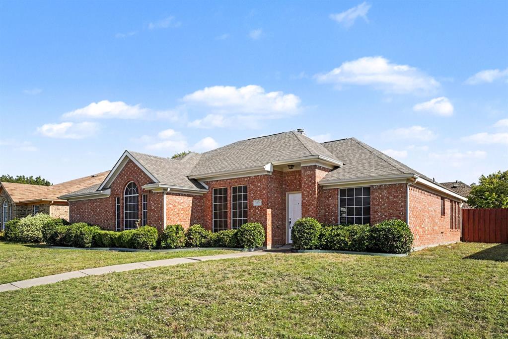 2604 Creek Crossing Road, Mesquite, TX 75181