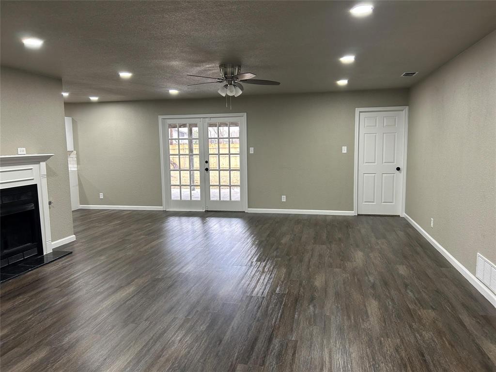 220 N Bernice Drive, Garland, TX 75042