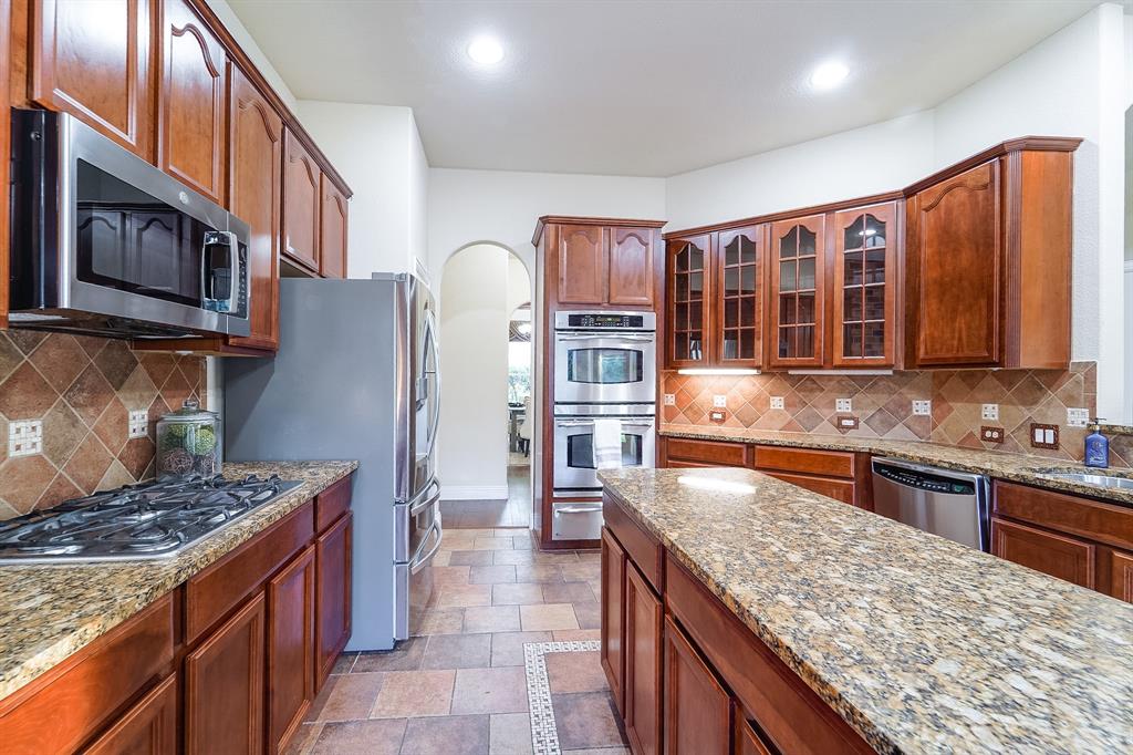 924 Brentwood Drive, Murphy, TX 75094