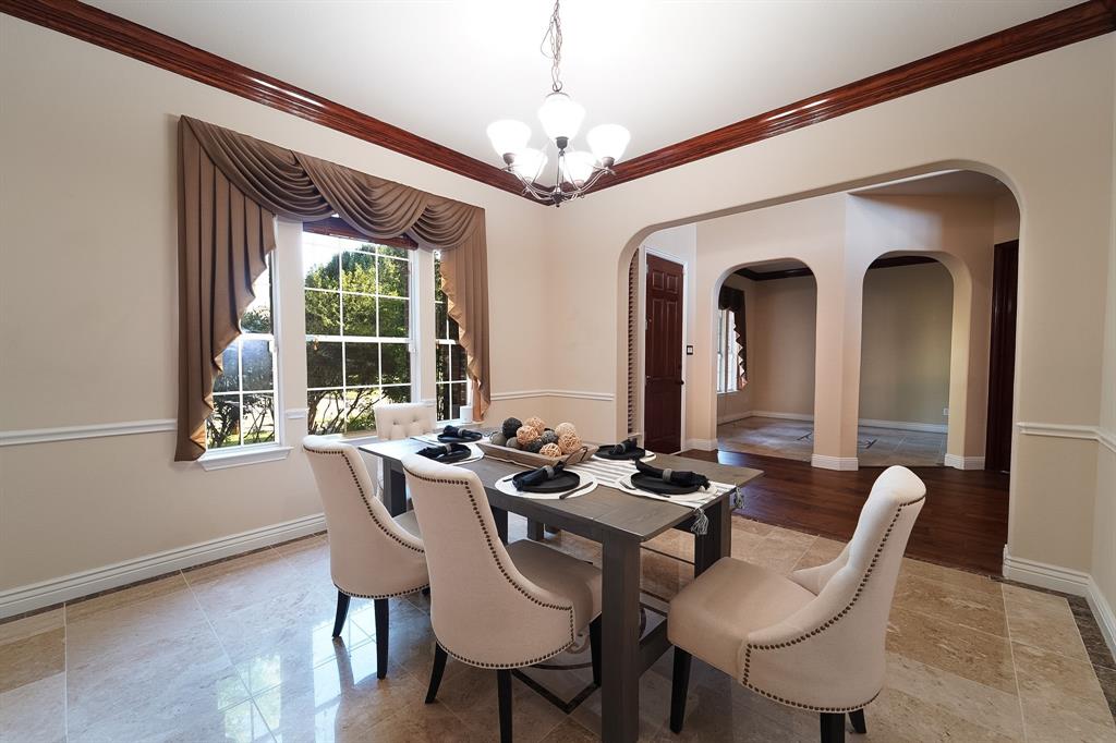 924 Brentwood Drive, Murphy, TX 75094