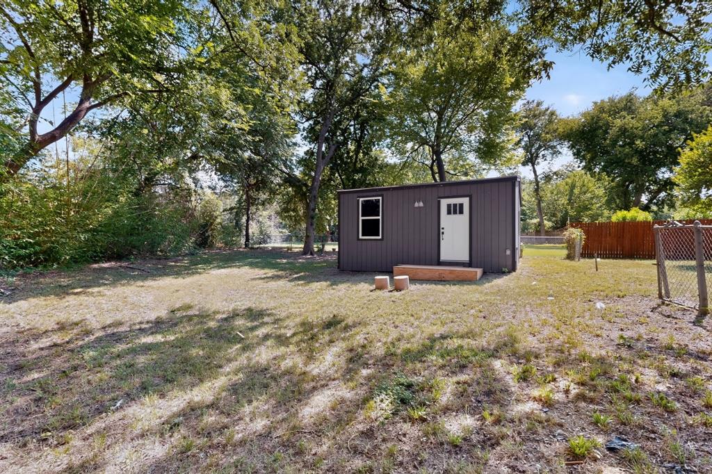 550 Glen Oaks Boulevard, Dallas, TX 75232