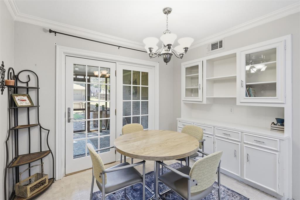 7806 Woodstone Lane, Dallas, TX 75248