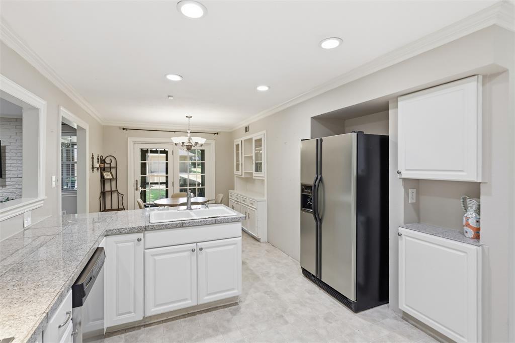 7806 Woodstone Lane, Dallas, TX 75248