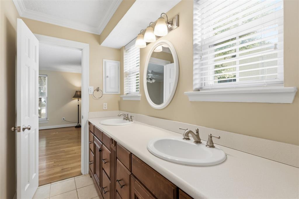 7806 Woodstone Lane, Dallas, TX 75248