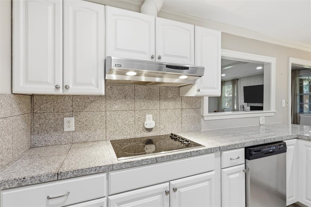 7806 Woodstone Lane, Dallas, TX 75248