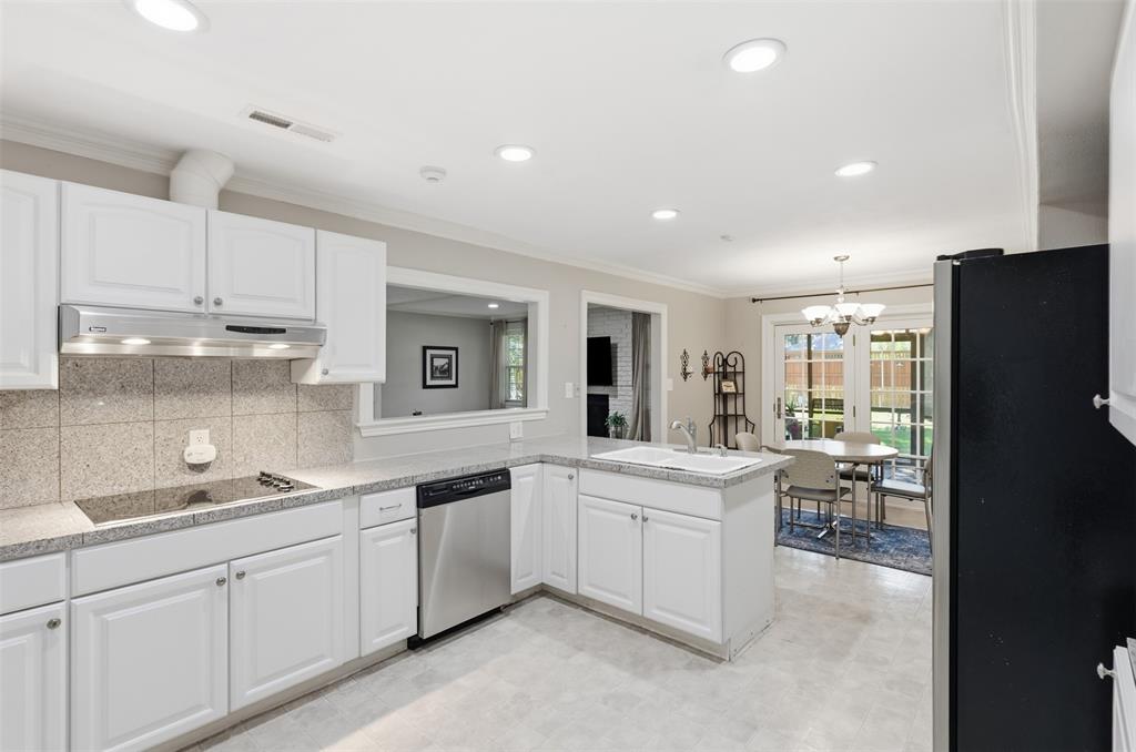 7806 Woodstone Lane, Dallas, TX 75248