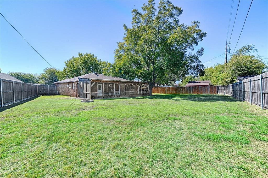 305 Tejas Drive, Glenn Heights, TX 75154