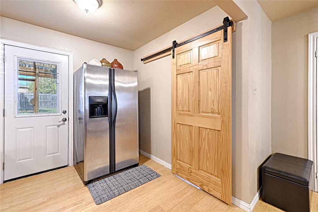 305 Tejas Drive, Glenn Heights, TX 75154