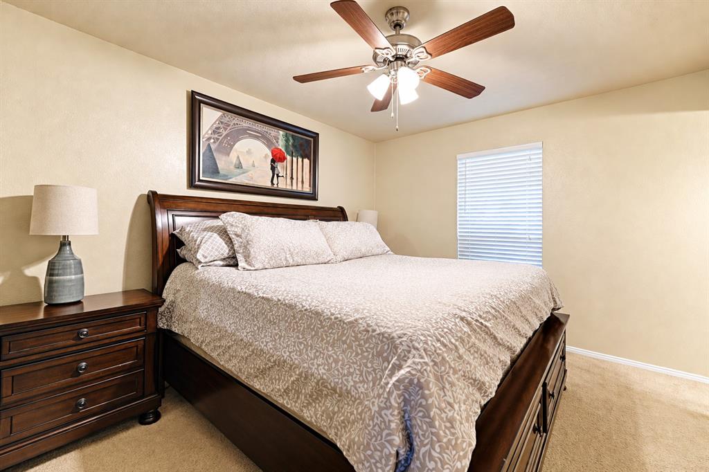 305 Tejas Drive, Glenn Heights, TX 75154