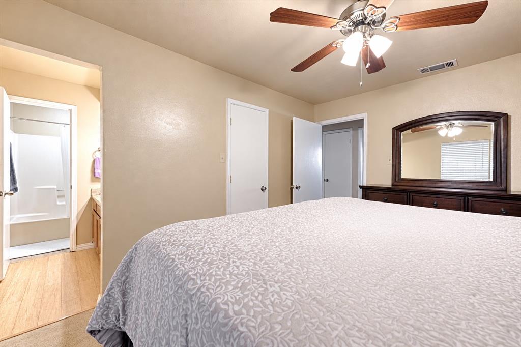 305 Tejas Drive, Glenn Heights, TX 75154