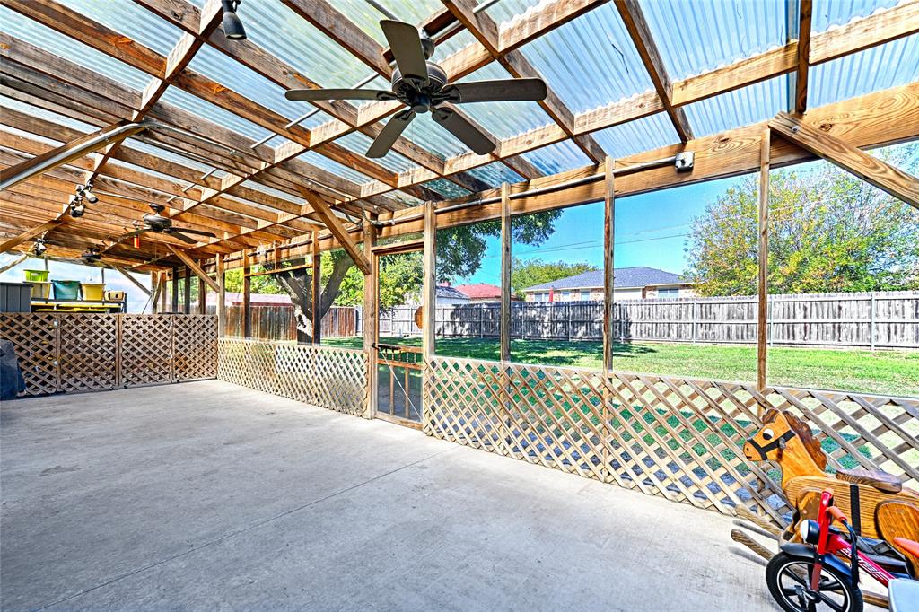 305 Tejas Drive, Glenn Heights, TX 75154