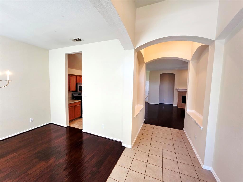 3205 Hamlett Lane, Garland, TX 75043