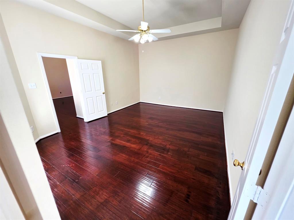 3205 Hamlett Lane, Garland, TX 75043