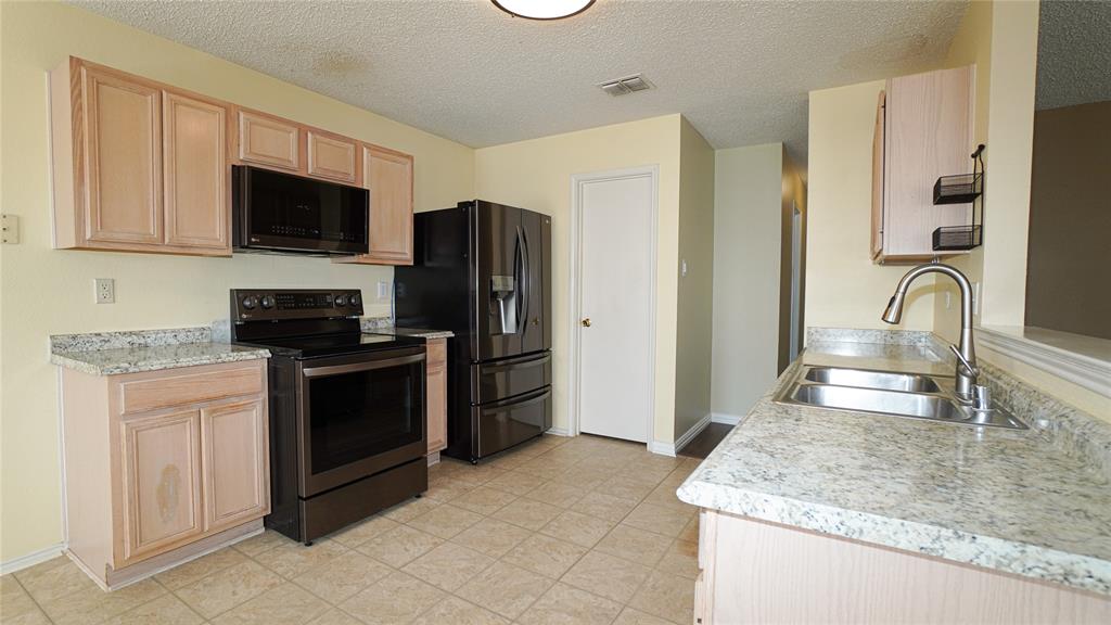 1403 Glenwick Drive, Rockwall, TX 75032