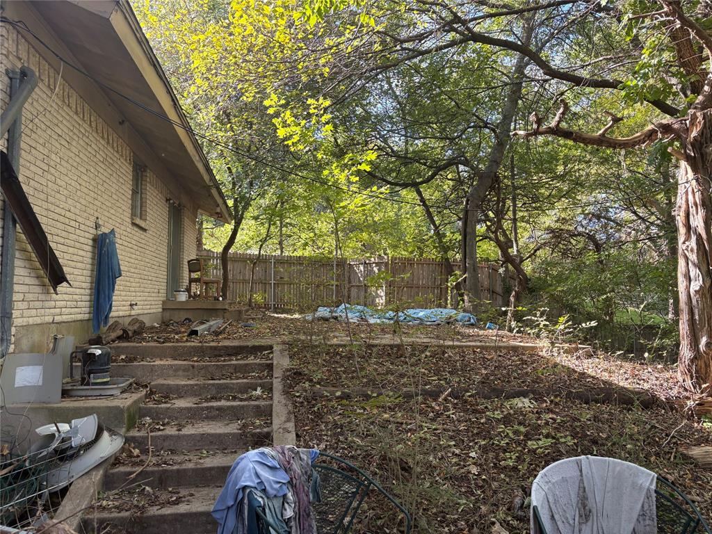 1001 N Cockrell Hill Road, DeSoto, TX 75115