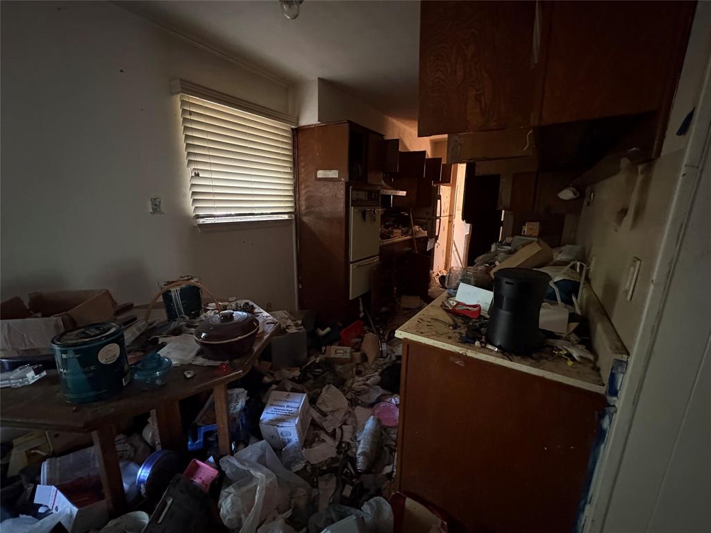 1001 N Cockrell Hill Road, DeSoto, TX 75115