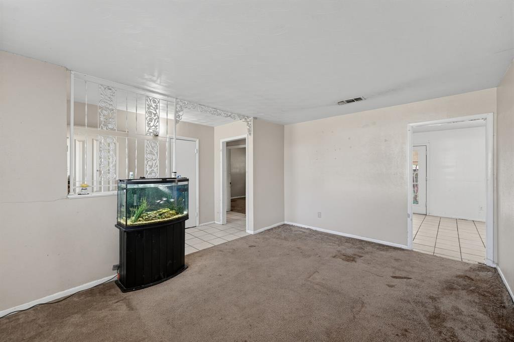 2910 Grove Street, Irving, TX 75060