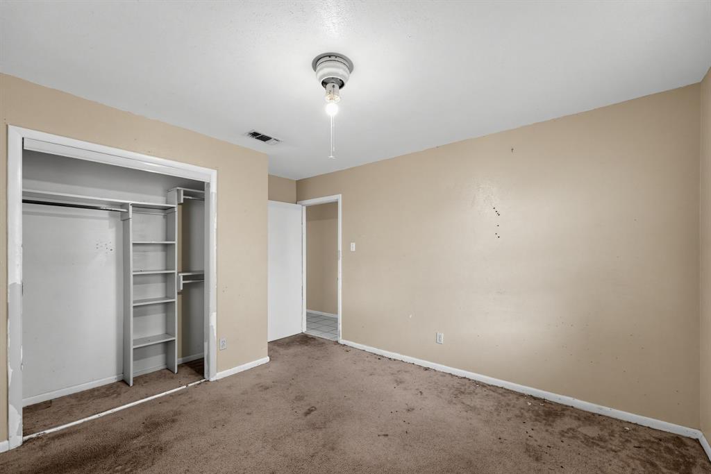 2910 Grove Street, Irving, TX 75060