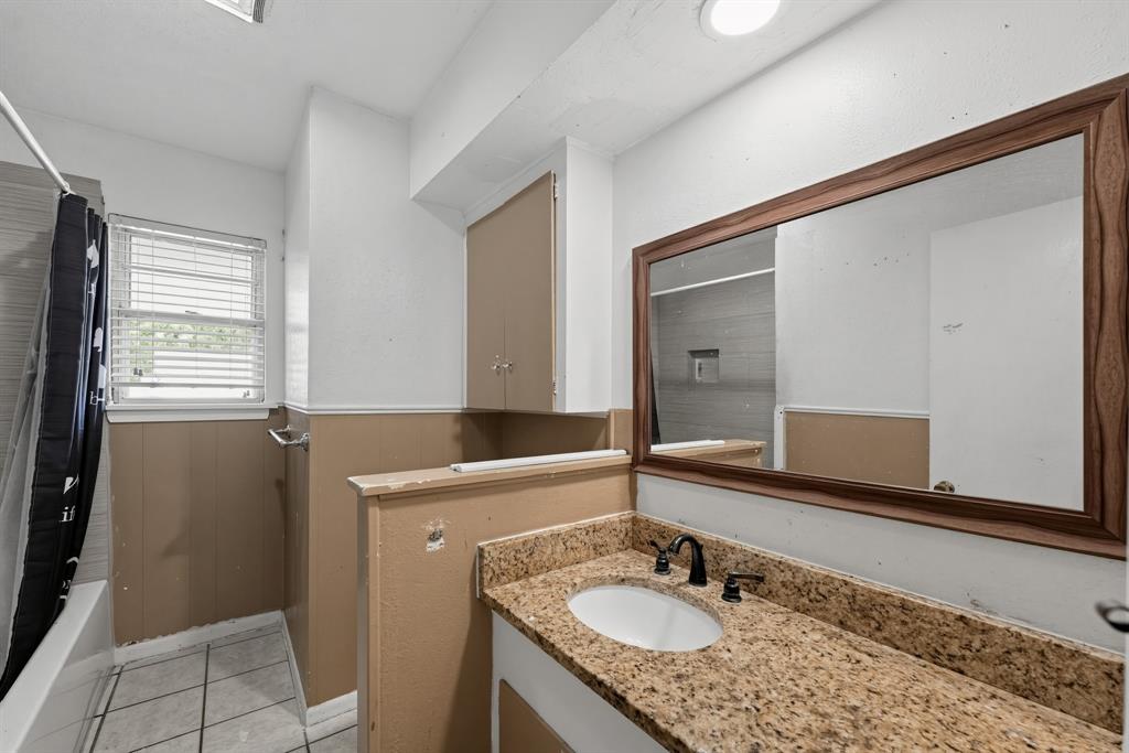 2910 Grove Street, Irving, TX 75060