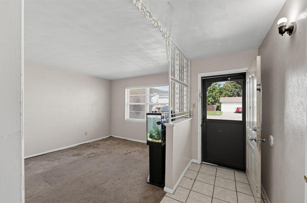 2910 Grove Street, Irving, TX 75060