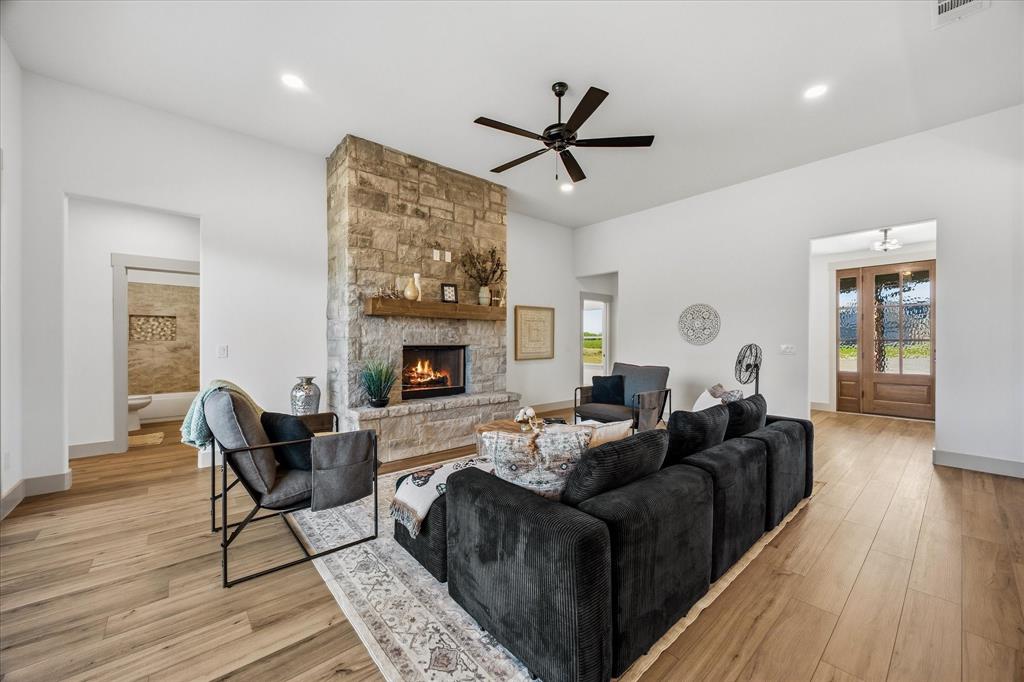 5431 Sunset Drive, Caddo Mills, TX 75135