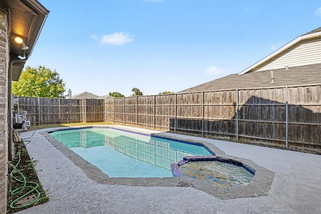 2101 Birch Bend, Mesquite, TX 75181