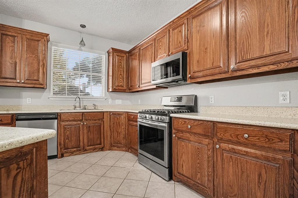 2101 Birch Bend, Mesquite, TX 75181 2101 Birch Bend, Mesquite, TX 75181