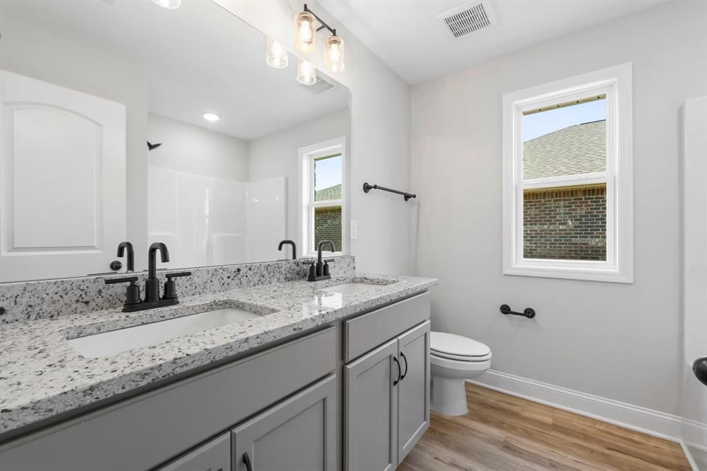 301 Saddletree Drive, Nevada, TX 75173