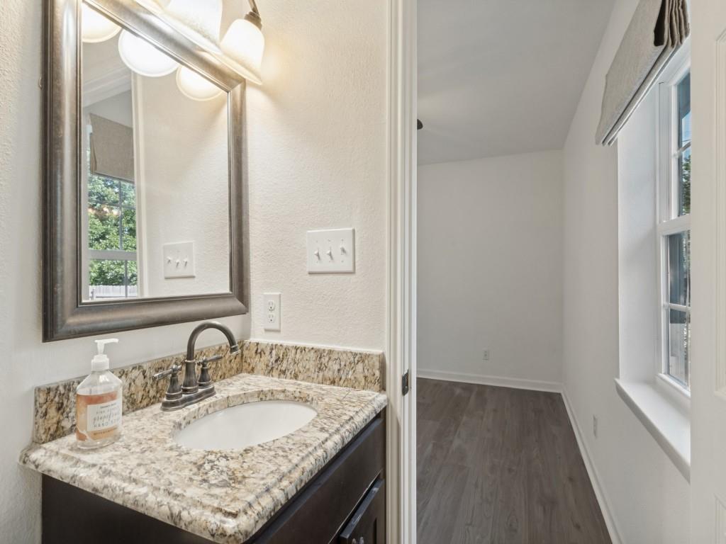 329 N Cottonwood Drive, Richardson, TX 75080