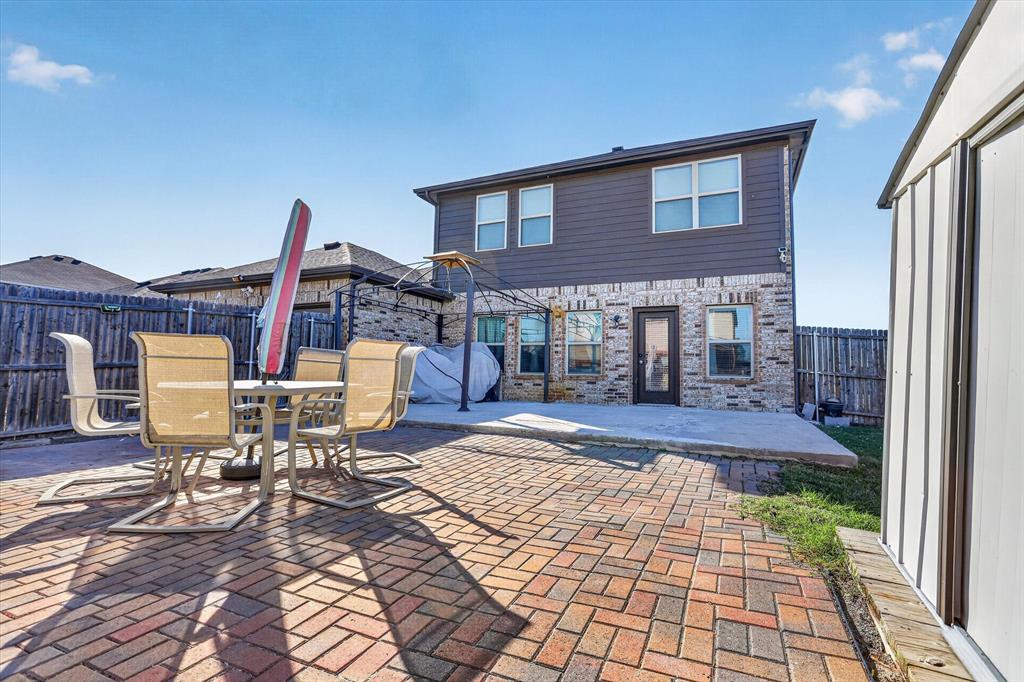 2325 Redwood Drive, Lancaster, TX 75134