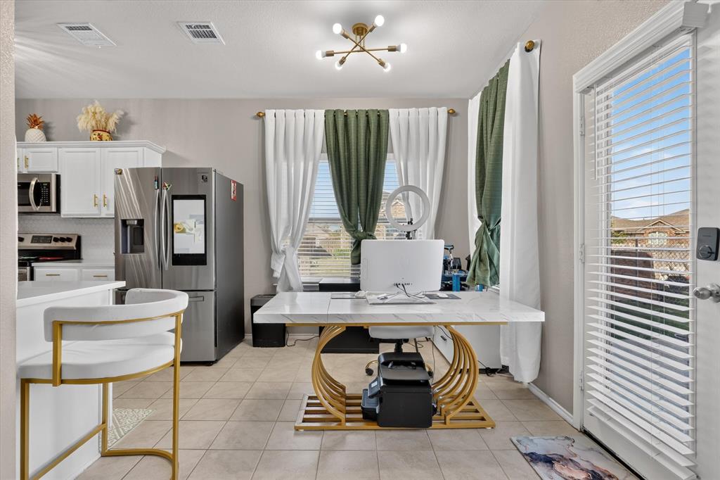 2325 Redwood Drive, Lancaster, TX 75134