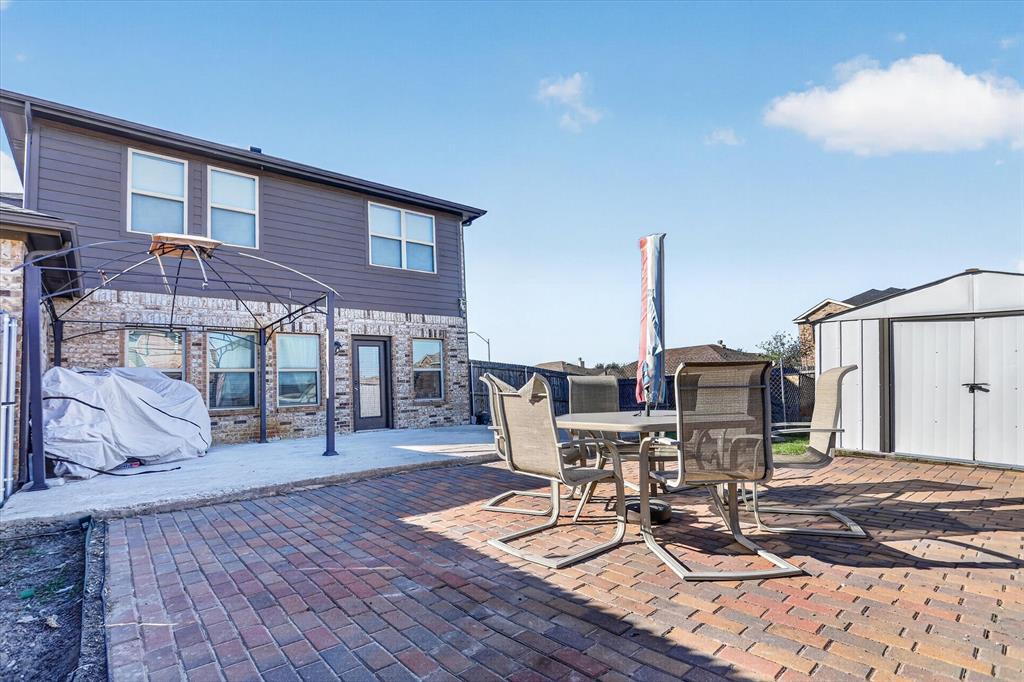 2325 Redwood Drive, Lancaster, TX 75134
