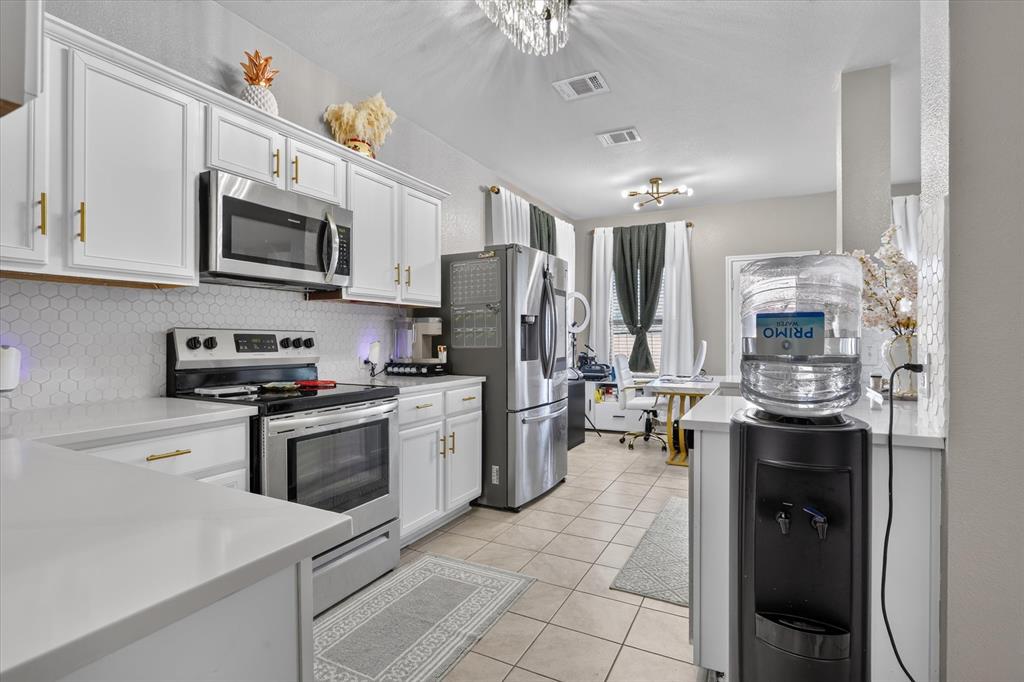 2325 Redwood Drive, Lancaster, TX 75134