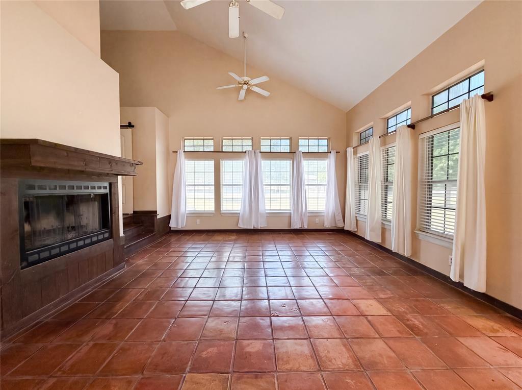 2603 Pecan Valley Drive, Granbury, TX 76048
