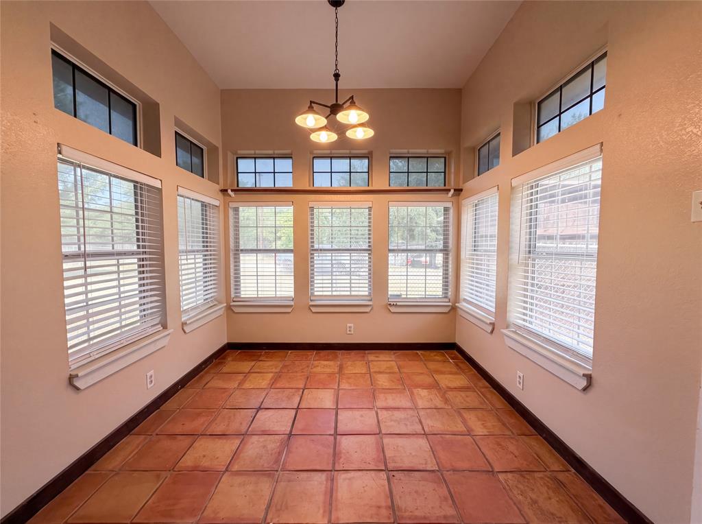 2603 Pecan Valley Drive, Granbury, TX 76048