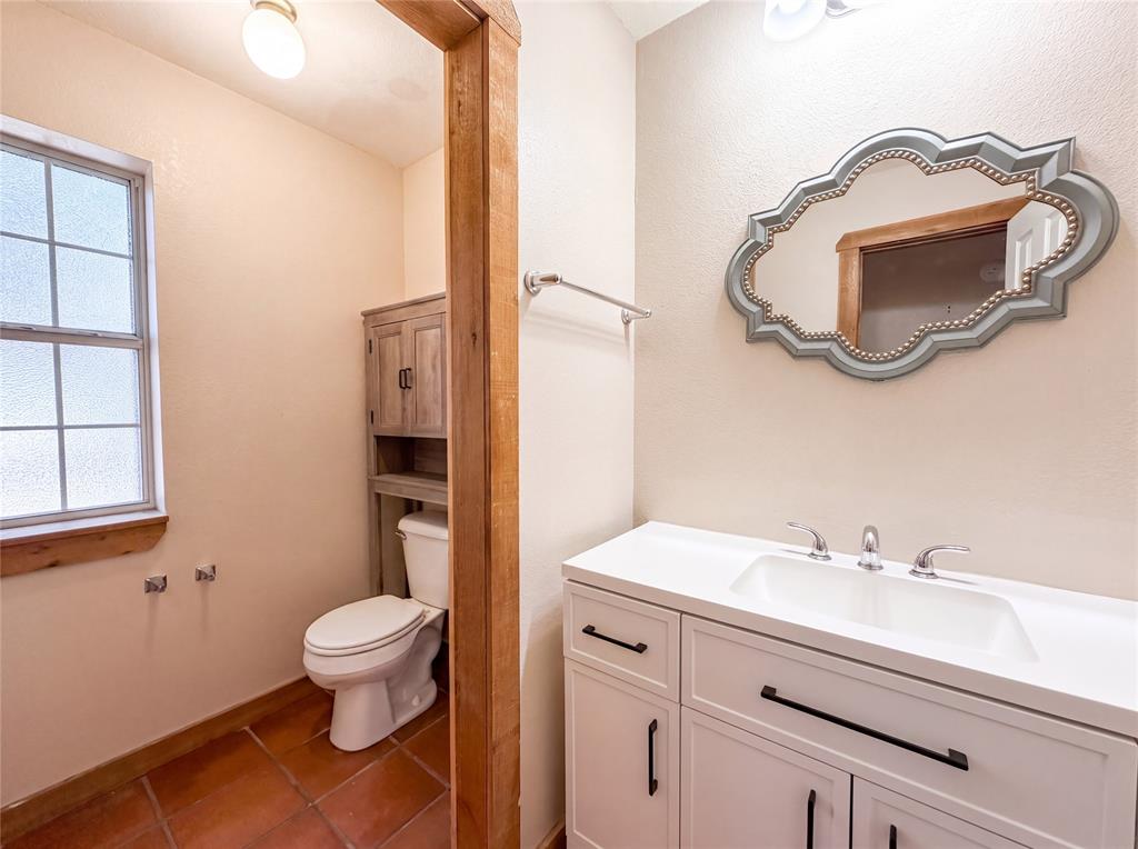 2603 Pecan Valley Drive, Granbury, TX 76048